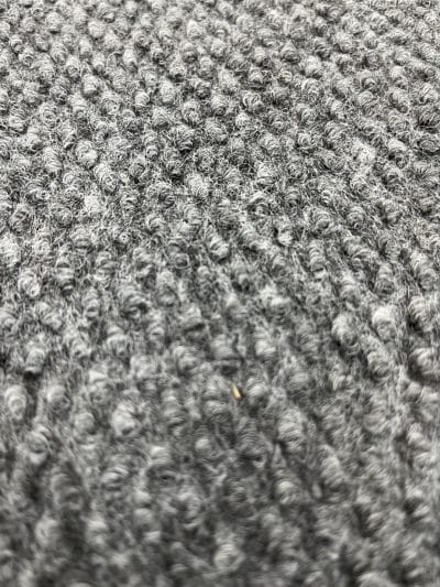 Tapis d'hiver flexible (5,99 $ – 11,99 $ / pied linéaire) avec options antidérapantes - Maxidot